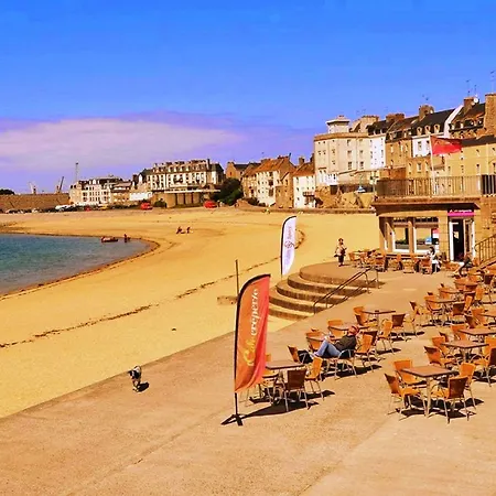 Appartement Saint Malo Vue Sur Mer Et Sur Intra Muros, Ferry, Plage Et Commerces A 50 M Exterior photo