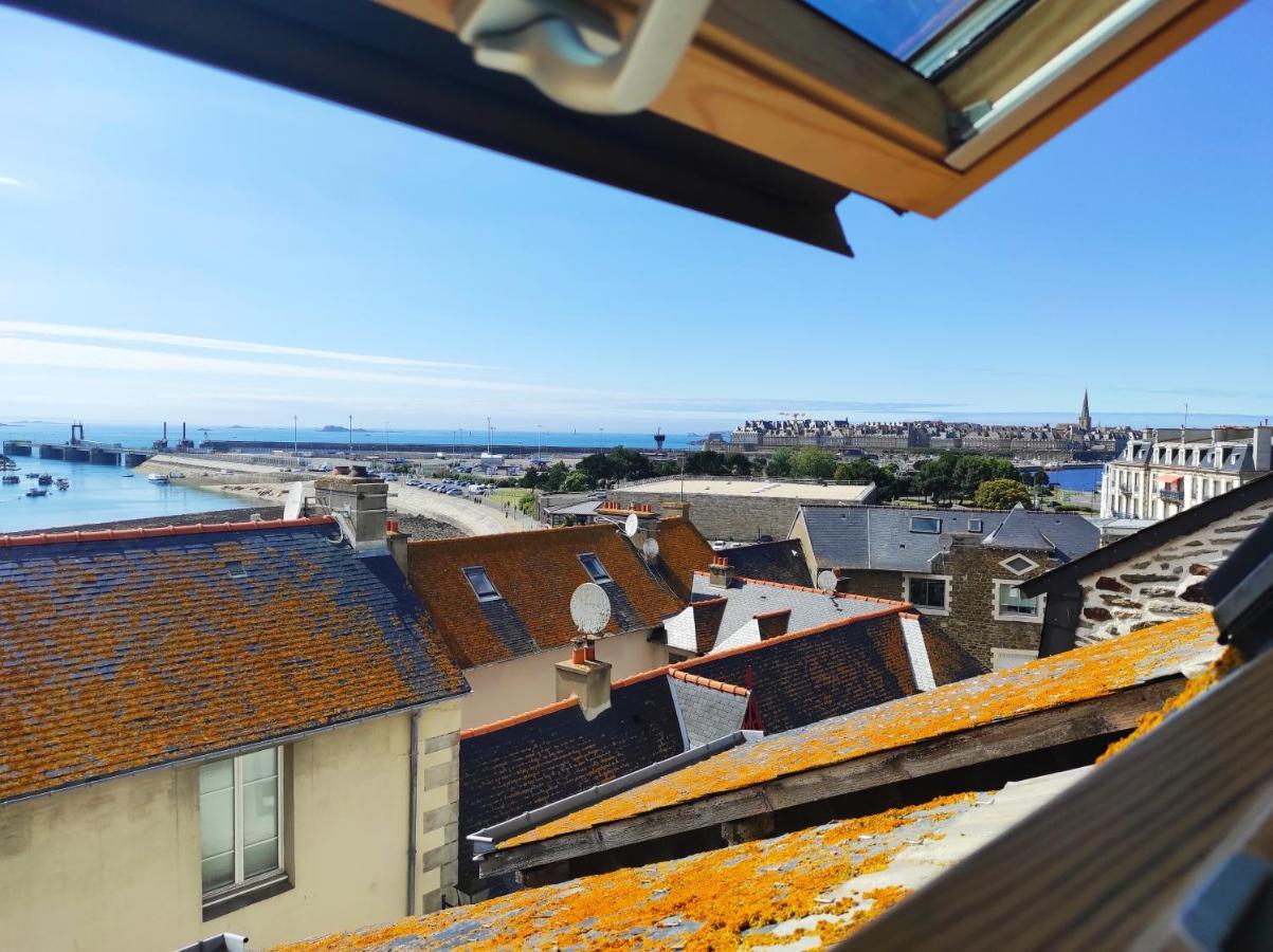 Appartement Vue Sur Et Sur Intra Muros St Malo Ferry Et Commerces à 100 M Saint-Malo