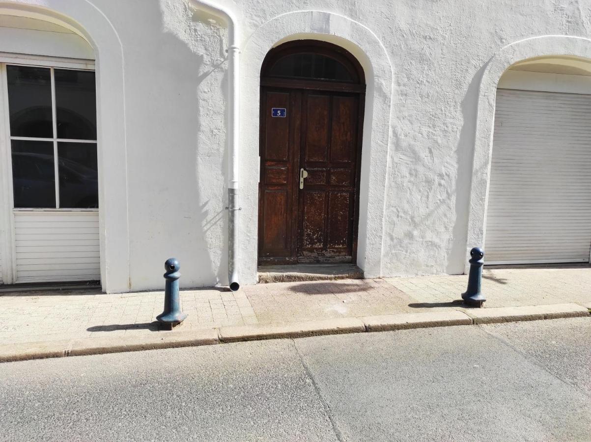 Appartement Saint Malo Vue Sur Mer Et Sur Intra Muros, Ferry, Plage Et Commerces A 50 M Apartment Saint-Malo