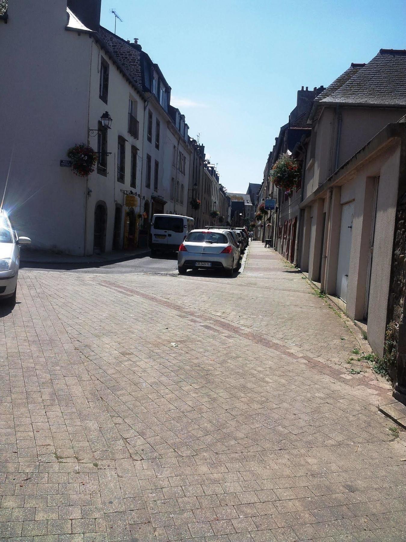 Appartement Saint Malo Vue Sur Mer Et Sur Intra Muros, Ferry, Plage Et Commerces A 50 M Apartment Saint-Malo